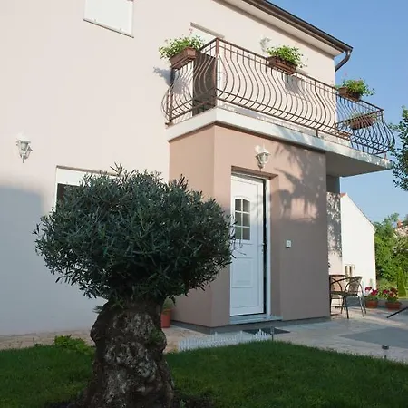 Stefania Appartement *
